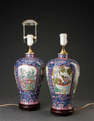 Et par kinesiske bordlamper af porcelæn, 1900-tallets 2. halvdel 2