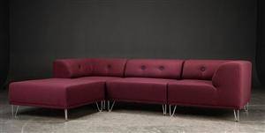 Nomad DOT modulsofa, betrukket med bordeauxfarvet filtuldstof, forkromede metalben