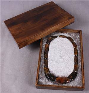 Dansk ravhalskæde ca. 146 gr.