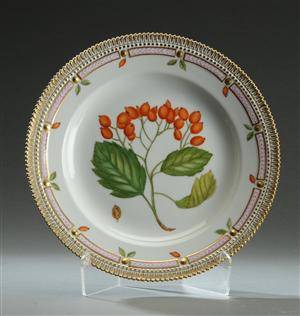 Royal Copenhagen. Flora Danica tallerken nr. 3547