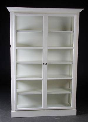 Vitrineskab, fransk stil. cremefarvet