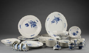 Royal Copenhagen, Blå blomst, svejfet49