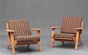 Hans J. Wegner, to lænestole, model 290 2