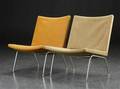 Hans J. Wegner, par Lufthavnsstole, model AP40 2