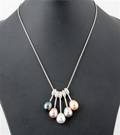 Fresh water pearl necklace with cubic zirkonia This lot has been put up for resale under the new lot no. 3566535