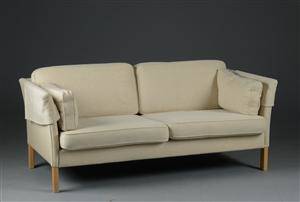 Erik Jørgensen , sofa model EJ 260 