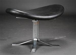 Poul M. Volther, skammel til Corona lænestol, model EJ 5, sort læder  