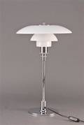 Poul Henningsen. PH 32 bordlampe