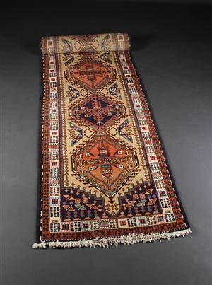Pakistansk løber 272 x 76 cm.