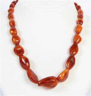 Dansk rav. Halskæde, start 1900 tallet. 