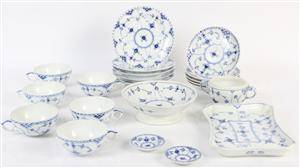 Royal Copenhagen. Musselmalet. Helblonde teservice mv. 21