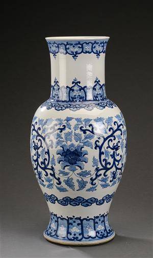 Kinesisk vase af porcelæn, 1900-tallet