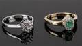 To ringe af guld og hvidguld 14 kt. 2