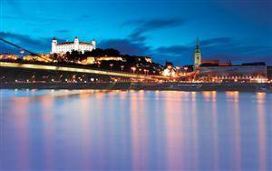 8 tägige Flusskreuzfahrt mit der MS BEVEDERE Kulturschätze am schönsten Strom Europas ab bis Passau in einer 2-Bett-Außen-Kabine für 2 Personen Reisetermin 28.09. - 05.10.2014