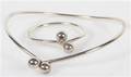 Smykkesæt i stelingsølv. Halsring samt armring, 94 g. 2
