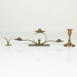 KANDELABER samt LJUSSTAKAR, mässing, 3 delar