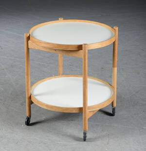 Hans Bølling bakkebord Denne vare er sat til omsalg under nyt varenummer 5077199