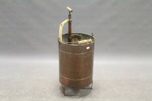 Brandspruta i koppar