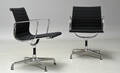 Charles Eames. Sæt på to armstole, model EA-107 2 