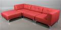 Morten Voss. THE SOFA FIFTYONE. Modulsofa med udskiftelige knapper. Razor stof i Carmine Red