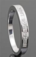 18kt princess-cut diamond wedding ring approx. 0.33ct This lot has been put up for resale under the new lot no. 3489548