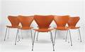 Arne Jacobsen. Sæt på seks stole syveren  model 3107. 6