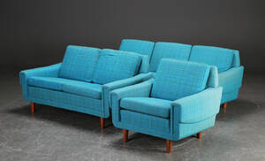 Sofagruppe, tre-pers. sofa, to-pers. sofa samt lænestol, 1960erne 3 Denne vare er sat til omsalg under nyt varenummer 4379964
