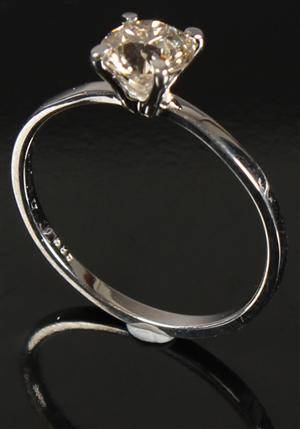 Brilliantring Ca. 0.84 ct. 