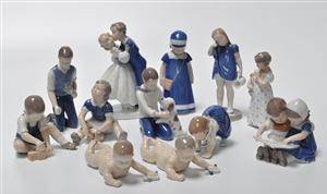 Royal Copenhagen og Bing  Grøndahl. En samling figurer af porcelæn. 12