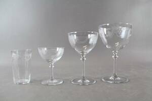 Glasservis med slipad dekor 28 delar