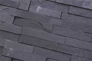 Grå stenvæg, ca. 14,85 kvm