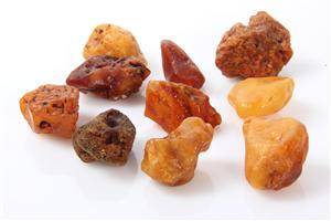 Dansk ravsamling. Upoleret rav, 117 g. 10