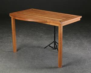 Trip Trap. Skrivebord af teaktræ 