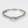 ENSTENSRING Vitguld 18k, diamant 0.11ct
