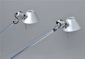 Michele De Lucchi  Giancarlo Fassina. Par Tolomeo Micro arkitektlamper Artemide.