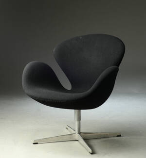 Arne Jacobsen. Svanen, Lænestol model 3320  Denne vare er sat til omsalg under nyt varenummer 4195787