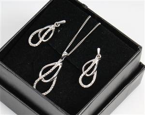 Smykkesæt af sterlingsølv prydet med diamanter 0,03 ct. 3