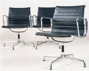 Charles  Ray Eames, Satz von drei Aluchairs  Loungesesseln aus der Aluminium Group Serie Modell EA 108 von Vitra 3