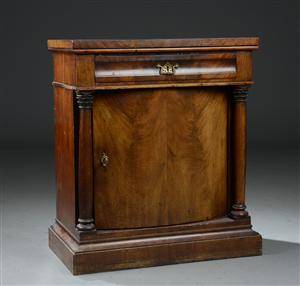 Senempire skabsmøbel, ca. 1820