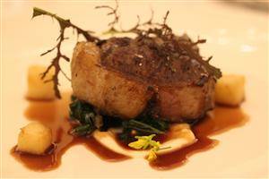 Kro-ophold inkl. 5 retters menu for to pers. på Kongeåkroen.