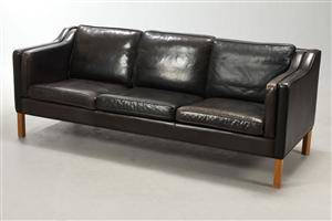 Mogens Hansen. Trepers. sofa sort læder