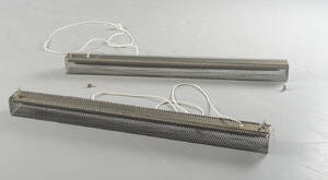 Et par grid lamper med wire ophæng 2