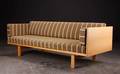 Hans J. Wegner. Daybedsovesofa, egetræ 