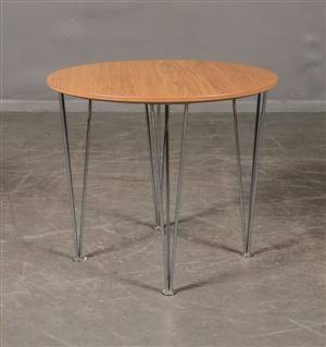 Soffbord i ek med kromade ben