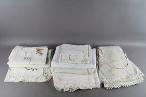 Broderade dukar 9 st