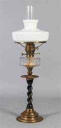 Bordsfotogenlampa omkring sekelskiftet 181900
