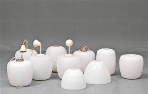 Dansk lampeproducent 10 pendler af opal glas. 10
