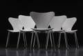 Arne Jacobsen. Seks Syver-stole, Model 3107 6 