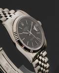 Rolex Datejust. Herreur i stål med sort skive og dato, ca. 1990 