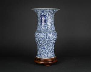 Kinesisk vase, porcelæn. Qing. 